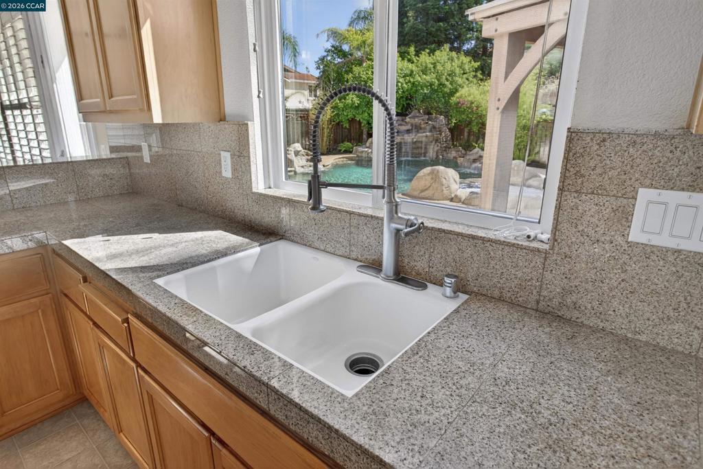 858 Lindrick Ct, Brentwood (CC), CA 94513