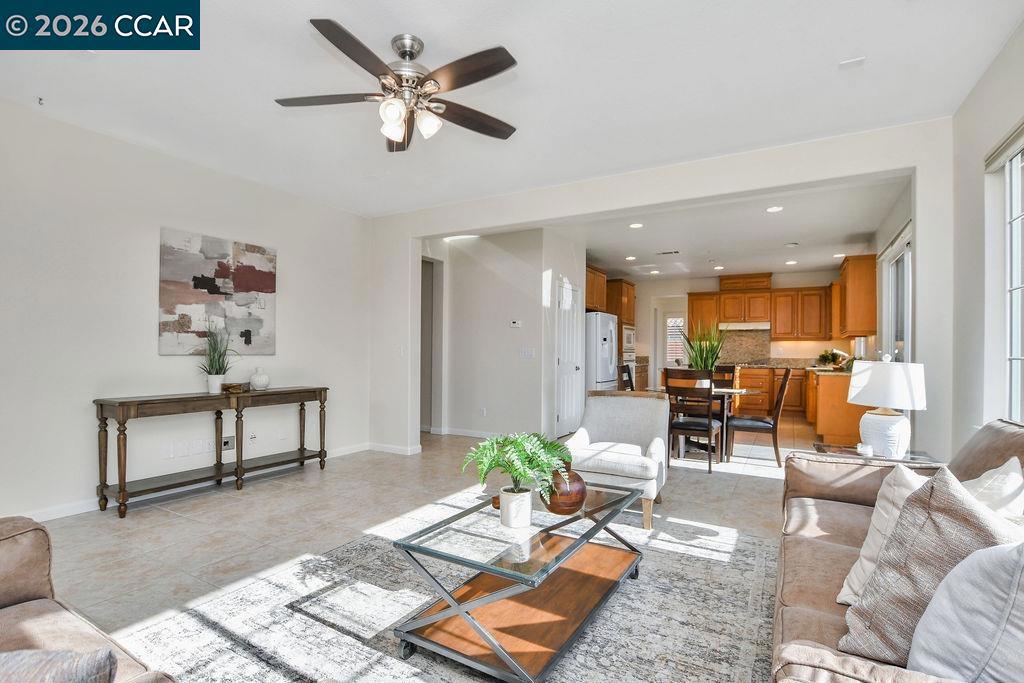 2004 Mint Dr, Brentwood (CC), CA 94513