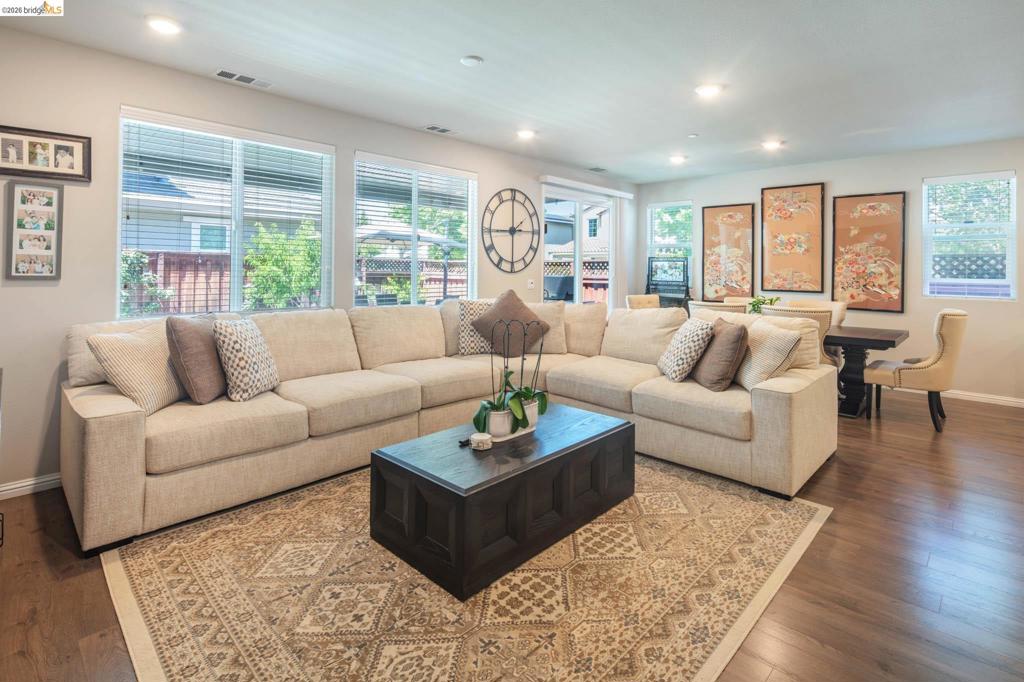 379 Savannah Way, Brentwood (CC), CA 94513