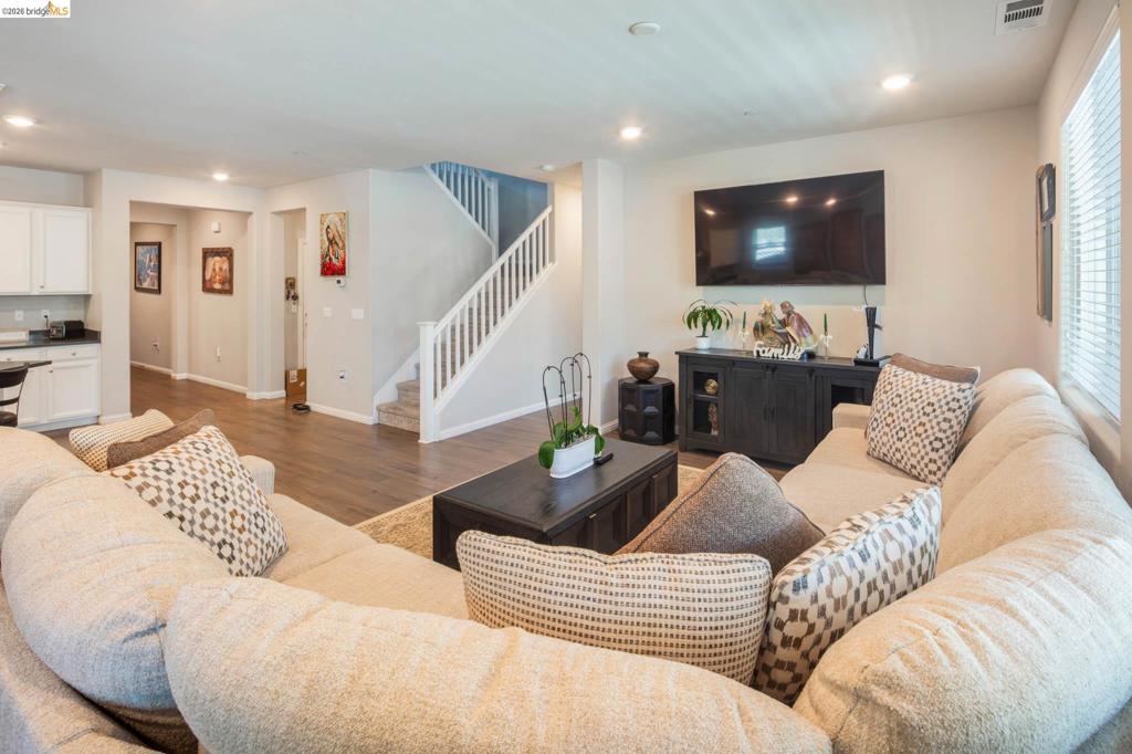 379 Savannah Way, Brentwood (CC), CA 94513