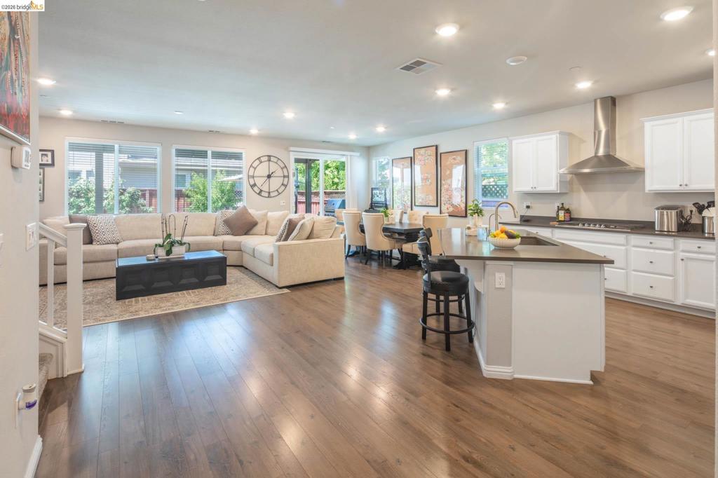379 Savannah Way, Brentwood (CC), CA 94513