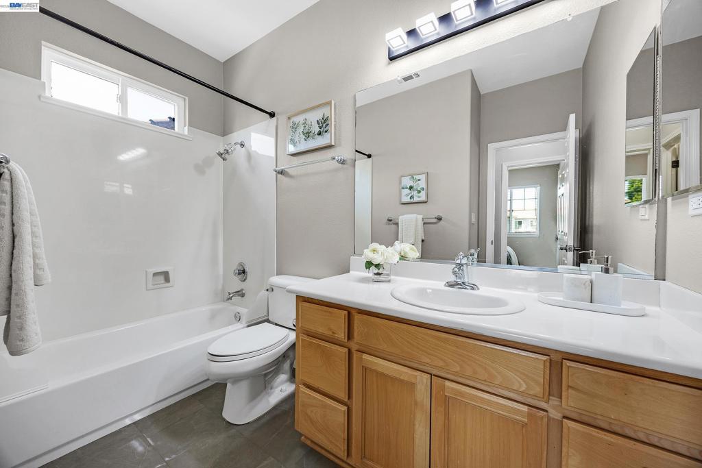 454 Silverwood St, Brentwood (CC), CA 94513