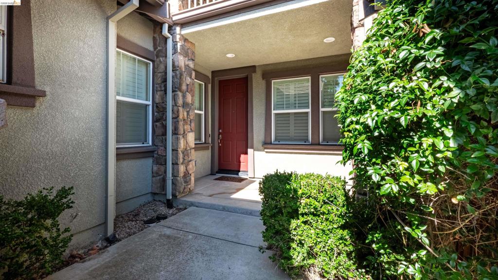 2012 Mint Dr, Brentwood (CC), CA 94513