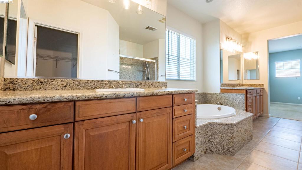 2012 Mint Dr, Brentwood (CC), CA 94513