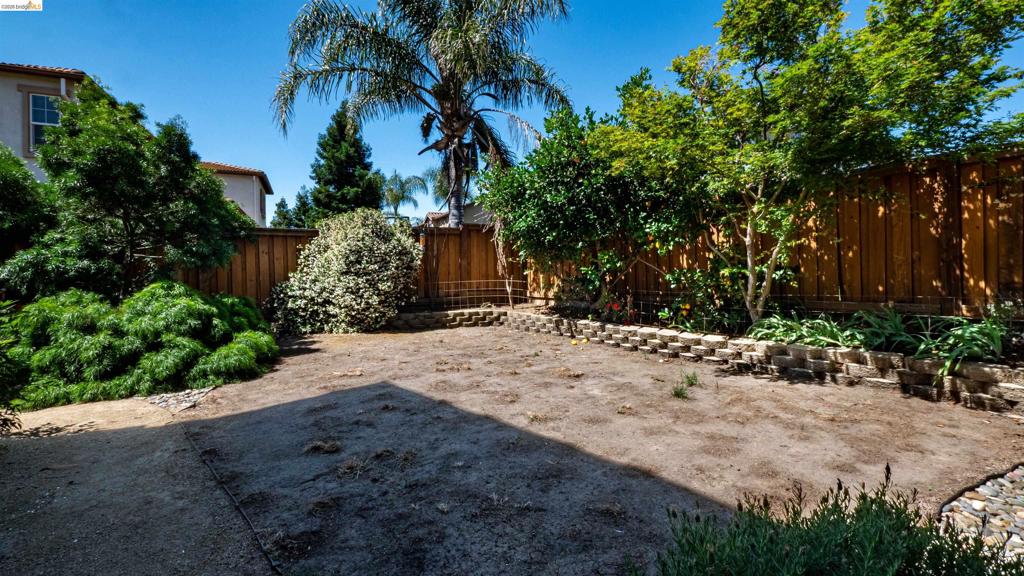 2012 Mint Dr, Brentwood (CC), CA 94513