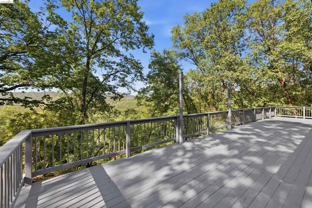 16690 Ridgewood Dr, Sonora, CA 95370