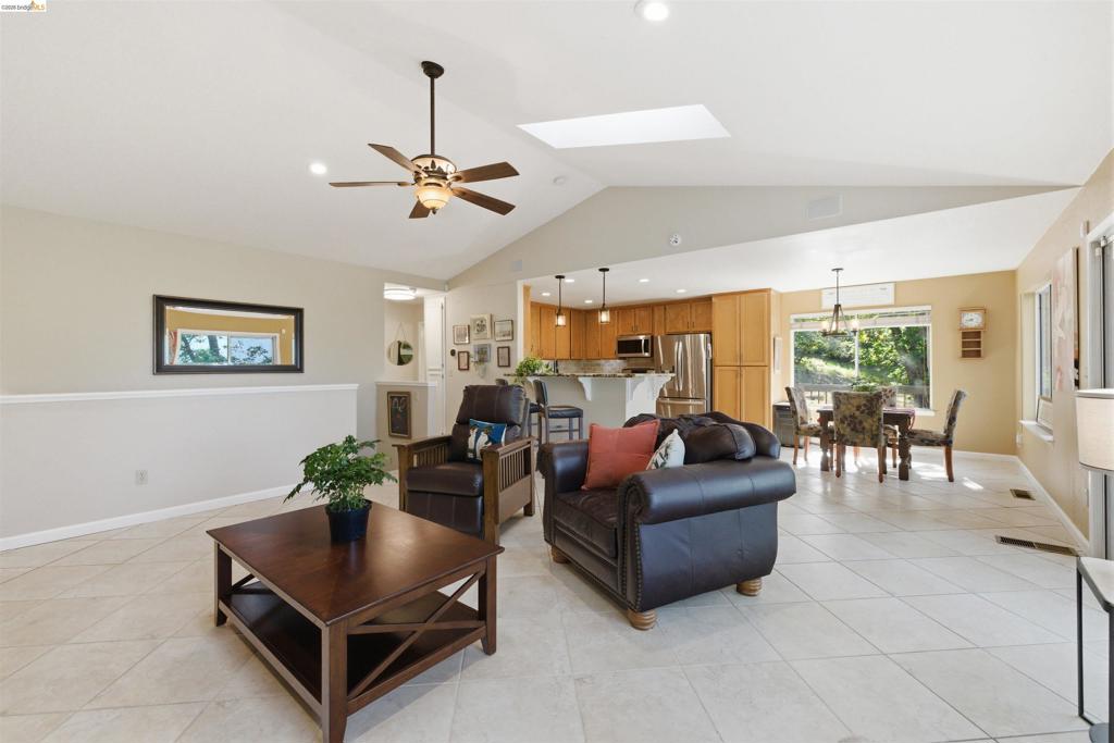 16690 Ridgewood Dr, Sonora, CA 95370
