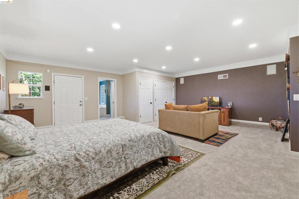 16690 Ridgewood Dr, Sonora, CA 95370