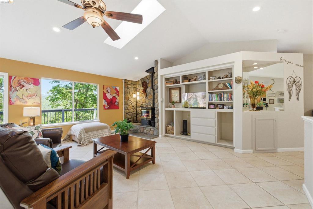 16690 Ridgewood Dr, Sonora, CA 95370