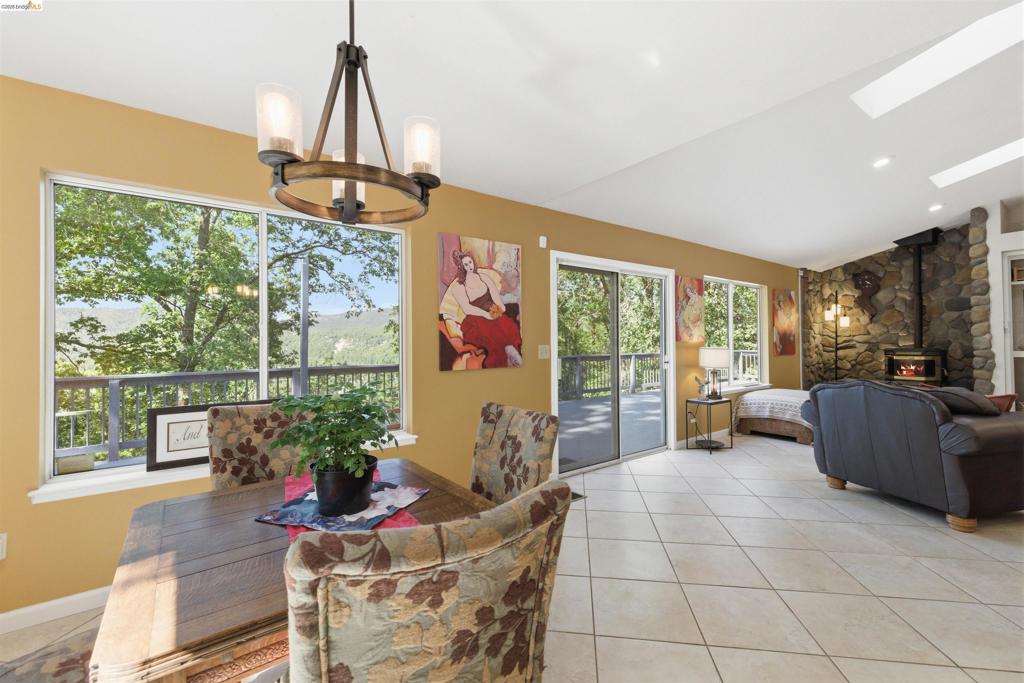 16690 Ridgewood Dr, Sonora, CA 95370