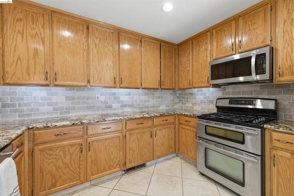 16690 Ridgewood Dr, Sonora, CA 95370