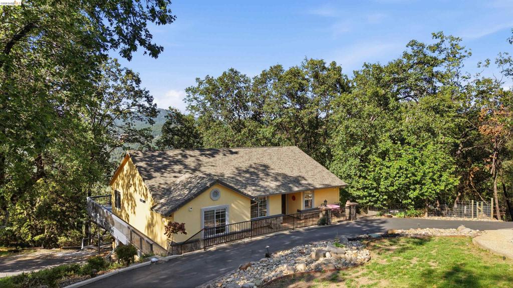 16690 Ridgewood Dr, Sonora, CA 95370