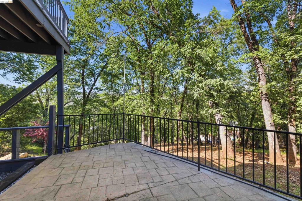 16690 Ridgewood Dr, Sonora, CA 95370
