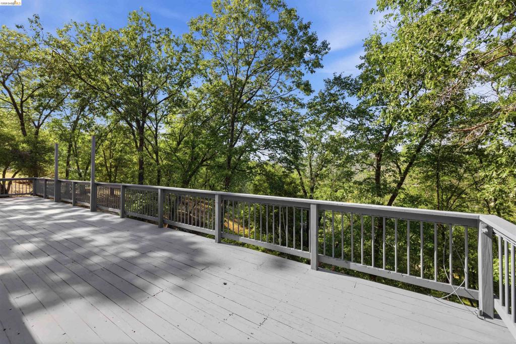 16690 Ridgewood Dr, Sonora, CA 95370