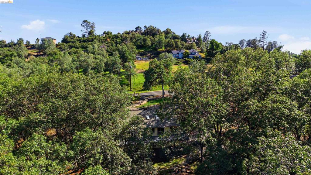 16690 Ridgewood Dr, Sonora, CA 95370