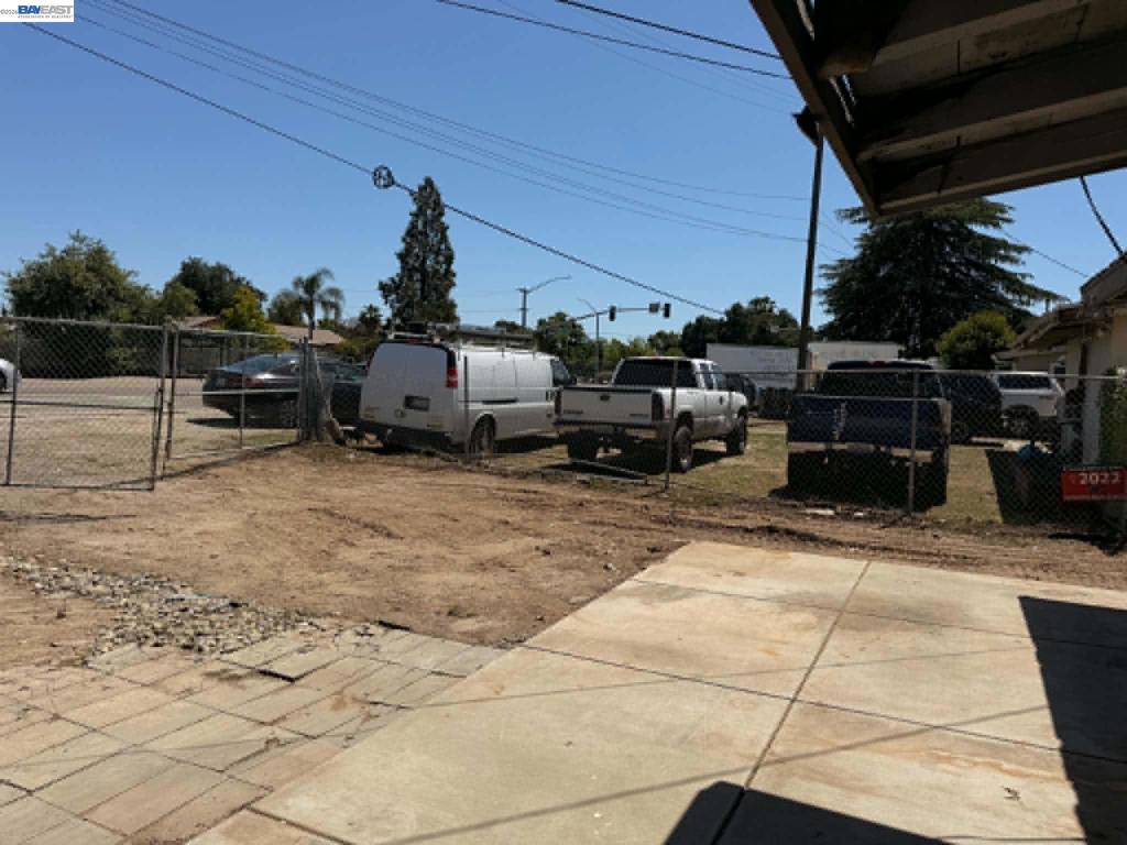 1753 S Carpenter Rd, Modesto, CA 95351