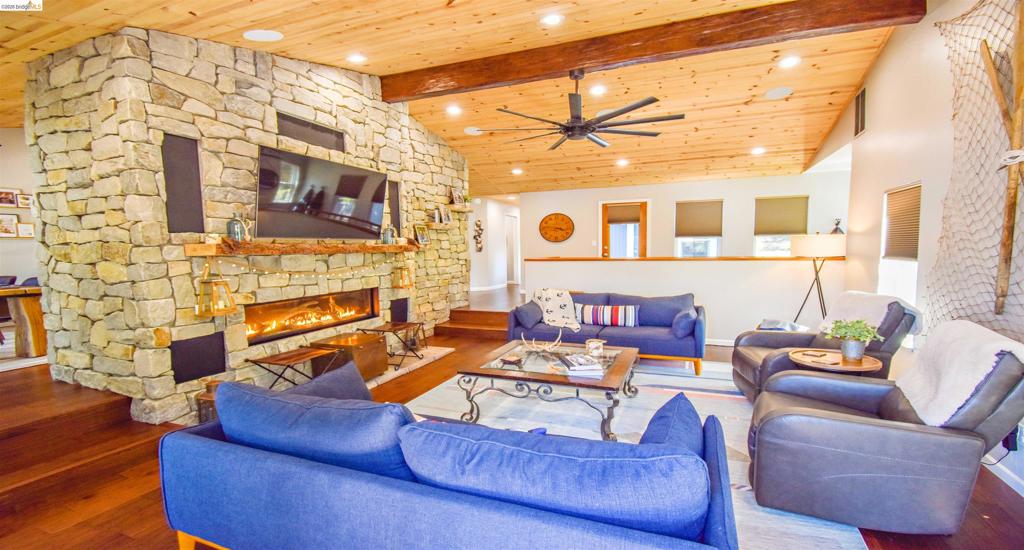 20595 Lori Ln, Sonora, CA 95370