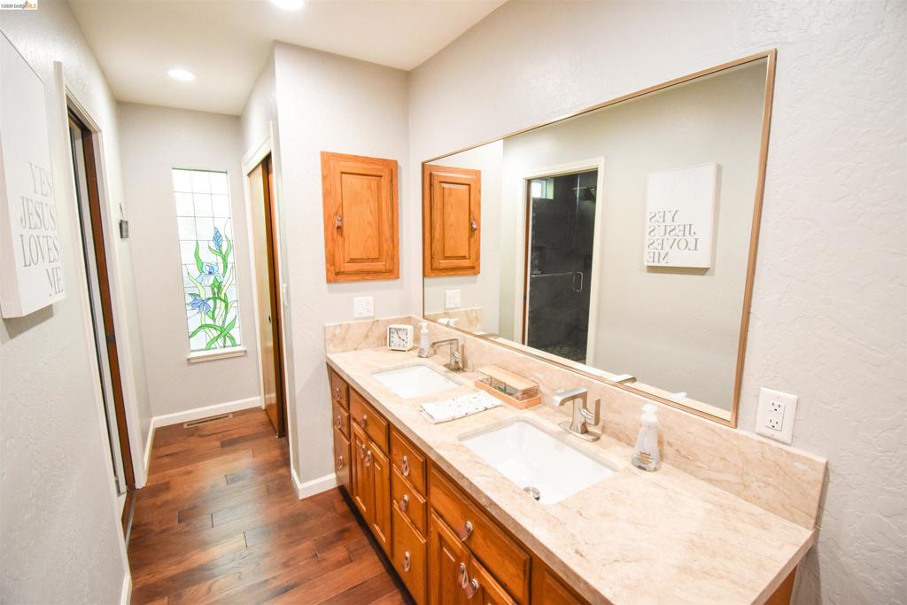20595 Lori Ln, Sonora, CA 95370
