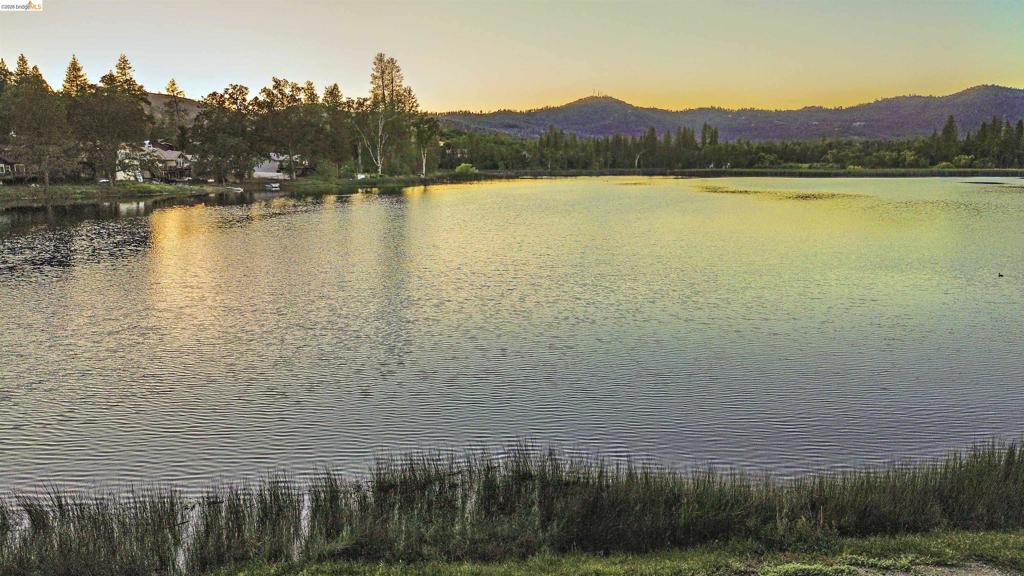 20595 Lori Ln, Sonora, CA 95370