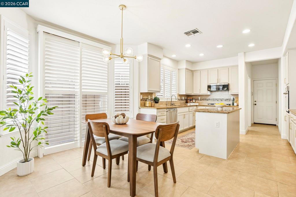 1344 Panwood Ct, Brentwood (CC), CA 94513