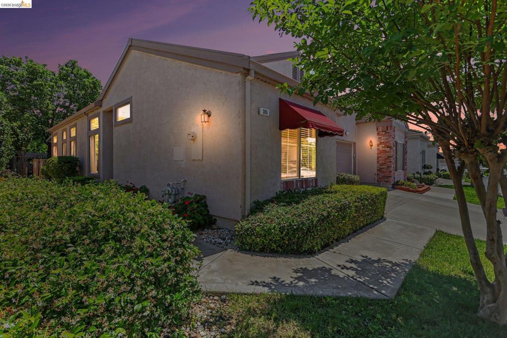 300 Winesap Dr, Brentwood (CC), CA 94513
