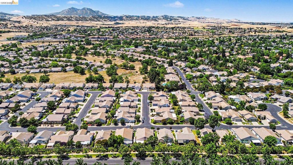 300 Winesap Dr, Brentwood (CC), CA 94513