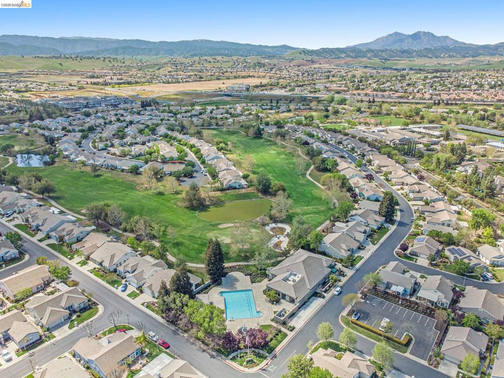 300 Winesap Dr, Brentwood (CC), CA 94513
