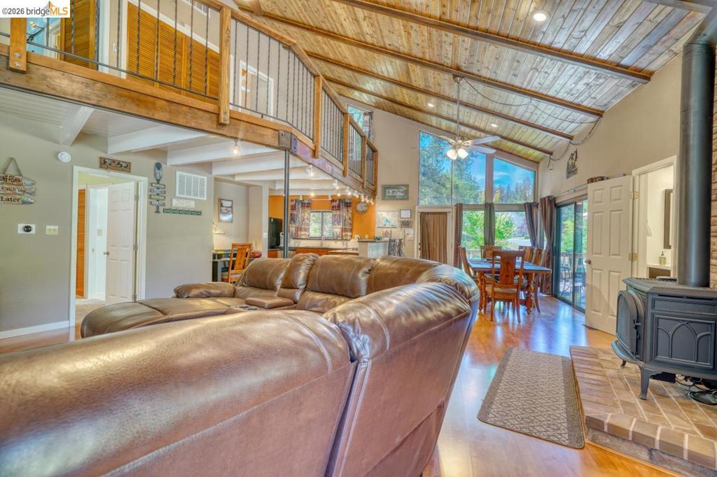 20901 Big Foot Ct., Groveland, CA 95321