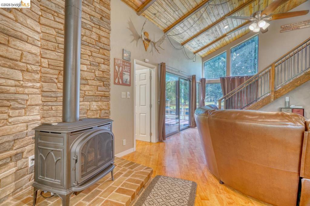 20901 Big Foot Ct., Groveland, CA 95321