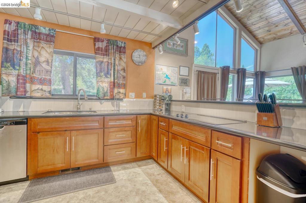 20901 Big Foot Ct., Groveland, CA 95321