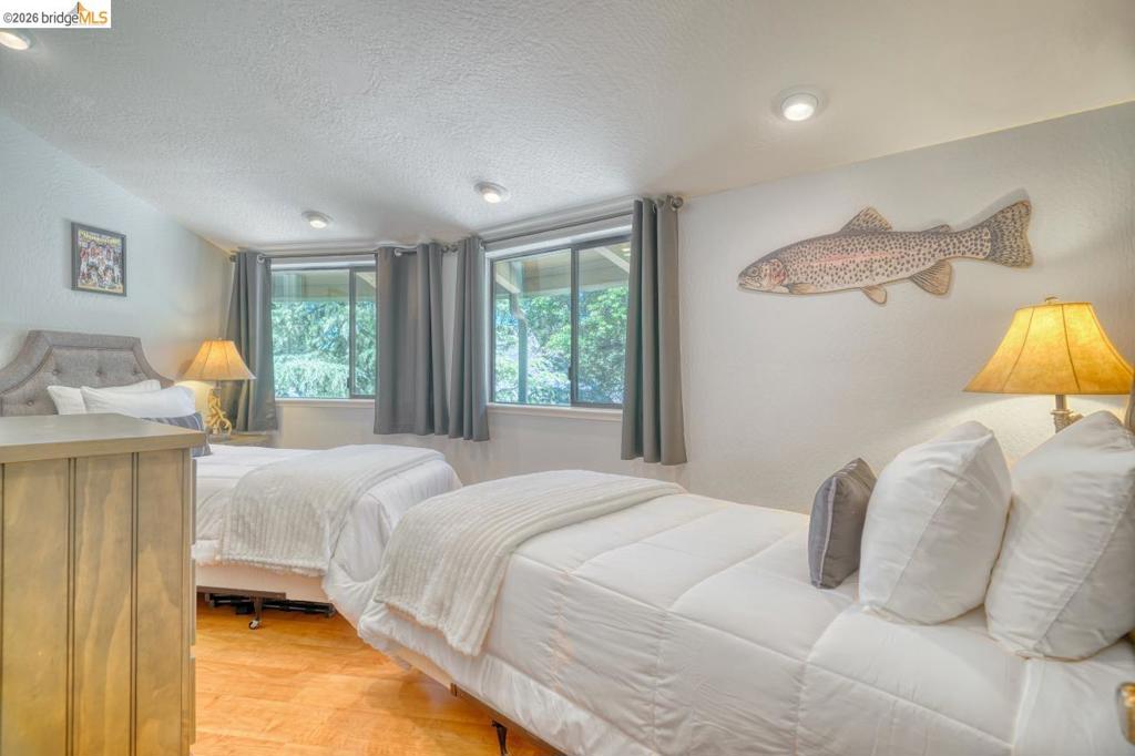 20901 Big Foot Ct., Groveland, CA 95321