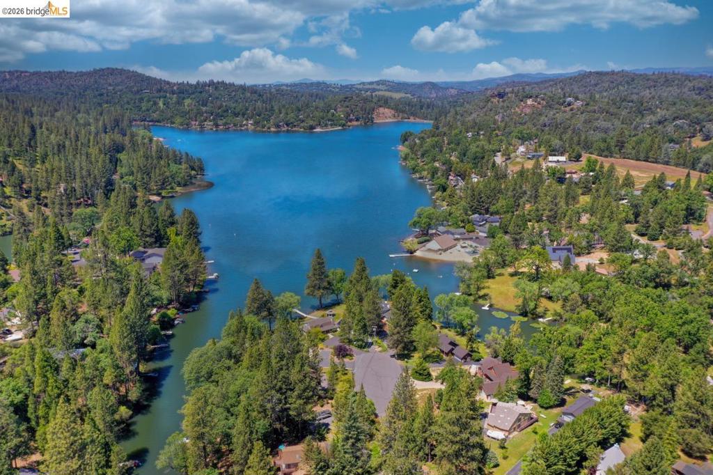 20901 Big Foot Ct., Groveland, CA 95321