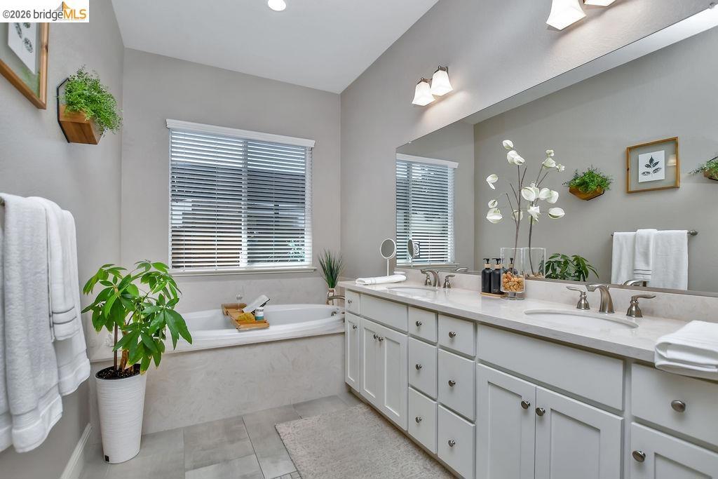 183 Avery Ct, Brentwood (CC), CA 94513