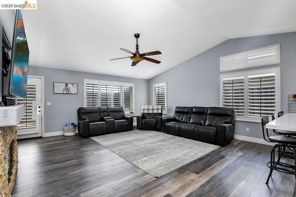 1230 Arlington Way, Brentwood (CC), CA 94513-2976