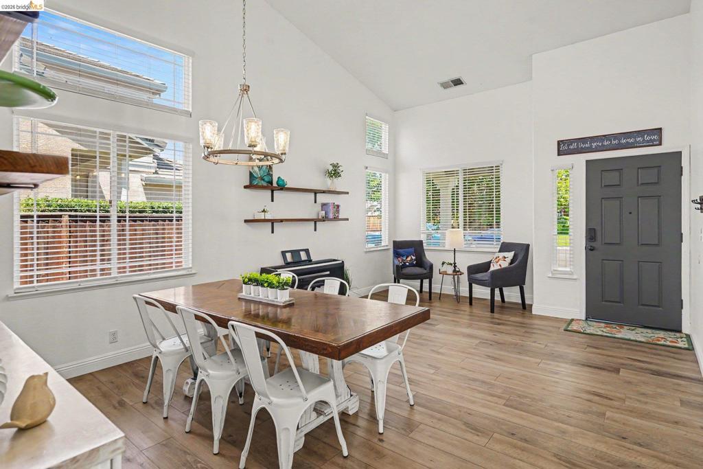 1045 Dawn Ct, Brentwood (CC), CA 94513