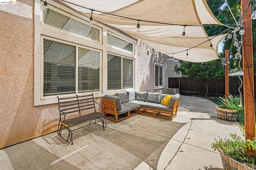1045 Dawn Ct, Brentwood (CC), CA 94513