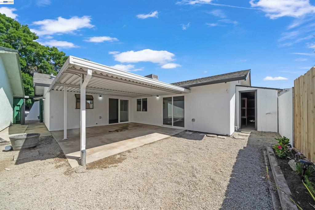 913 Inez Dr, Modesto, CA 95351