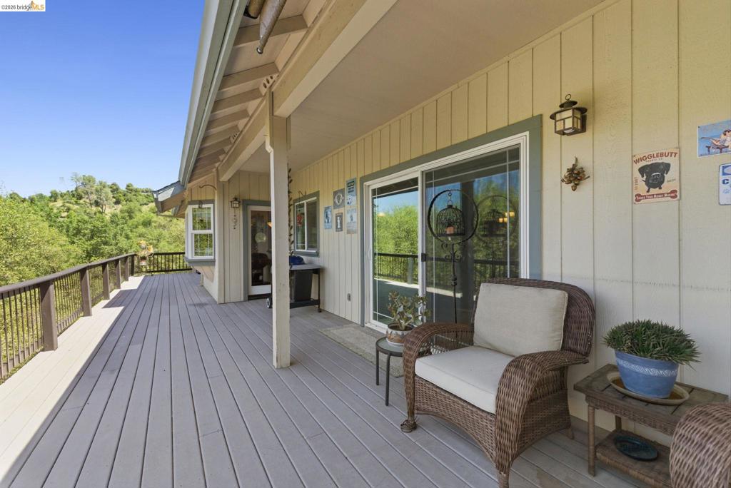 690 Golden Gate Circle, Sonora, CA 95370