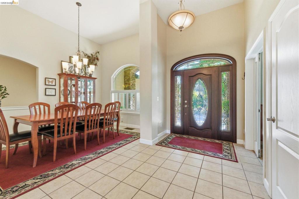 690 Golden Gate Circle, Sonora, CA 95370