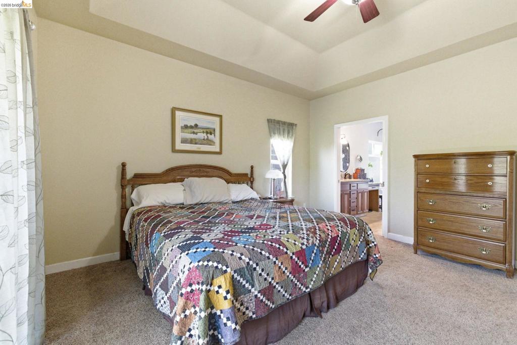 690 Golden Gate Circle, Sonora, CA 95370