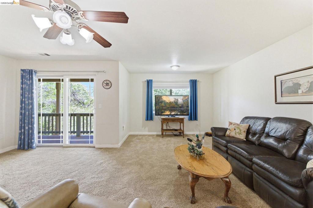 690 Golden Gate Circle, Sonora, CA 95370