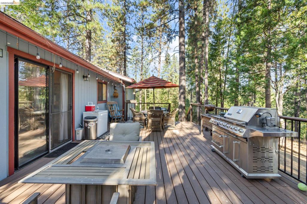 23625 Rock Hammer Lane, Groveland, CA 95321