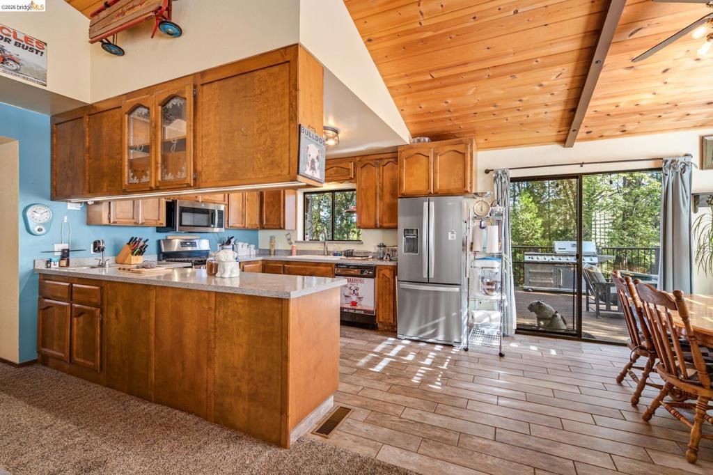 23625 Rock Hammer Lane, Groveland, CA 95321