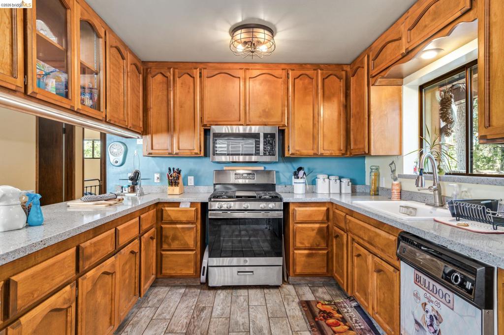 23625 Rock Hammer Lane, Groveland, CA 95321