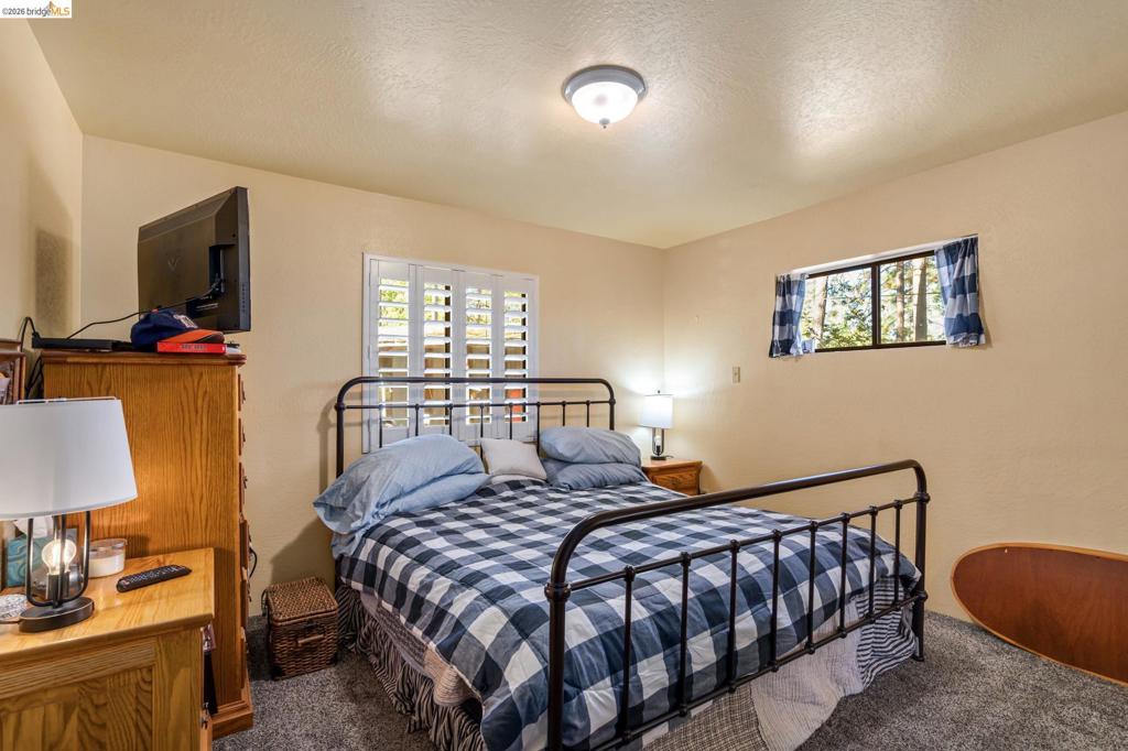 23625 Rock Hammer Lane, Groveland, CA 95321