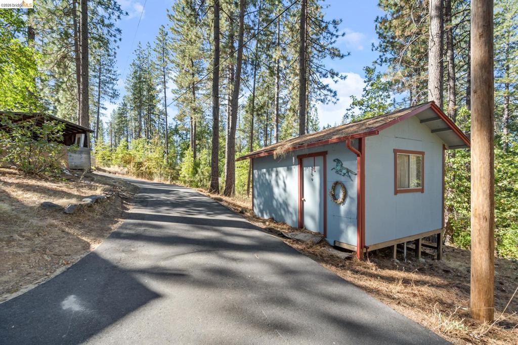 23625 Rock Hammer Lane, Groveland, CA 95321