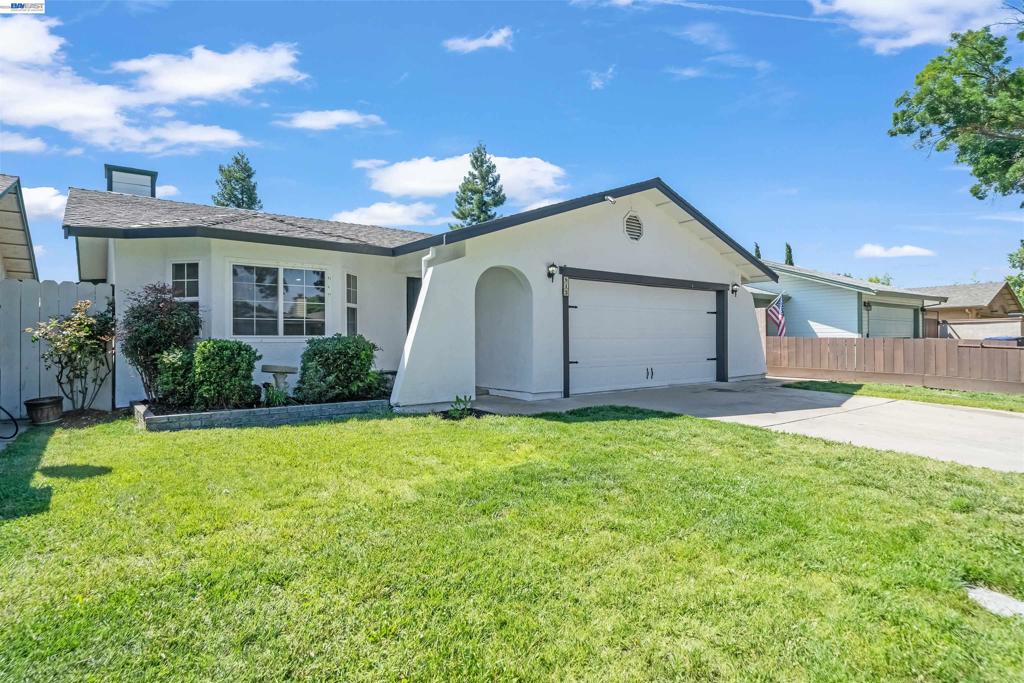 913 Inez Dr, Modesto, CA 95351