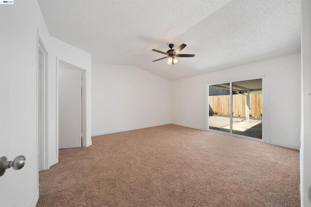 913 Inez Dr, Modesto, CA 95351