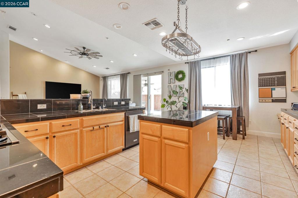 1108 Windhaven, Brentwood (CC), CA 94513
