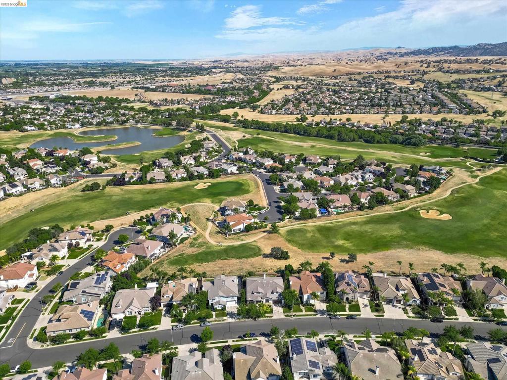 547 Lakeview Dr, Brentwood (CC), CA 94513